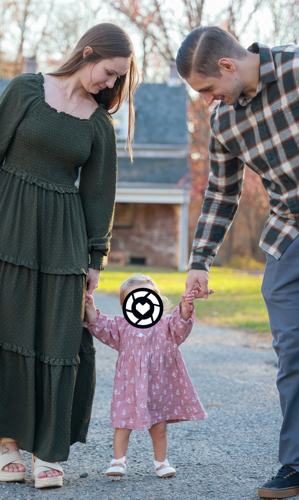 Fall family pictures for our Christmas card. I wore a green maxi dress, my husband wore a green/tan flannel and our daughter wore this cute mauve dress. Cute was to coordinate outfits but not too matchy






#LTKHoliday #LTKStyleTip #LTKmomlife