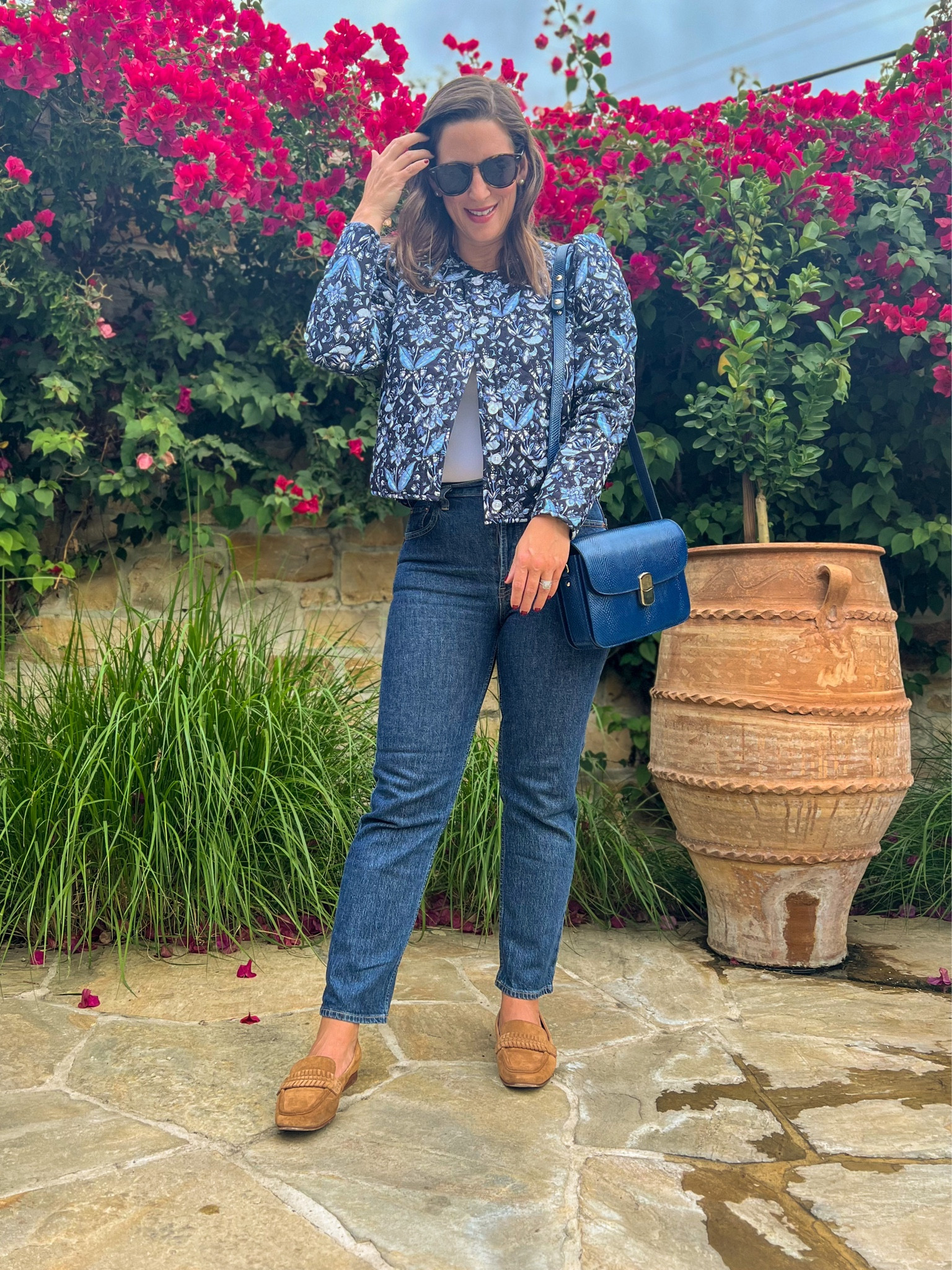 This Sail To Sable jacket is reversible to a quilted navy on the other side! I’m pairing it with two basis I love from Gap- a t shirt bodysuit and straight leg jeans. Gap has some great basics in my opinion! 

#LTKfindsunder50