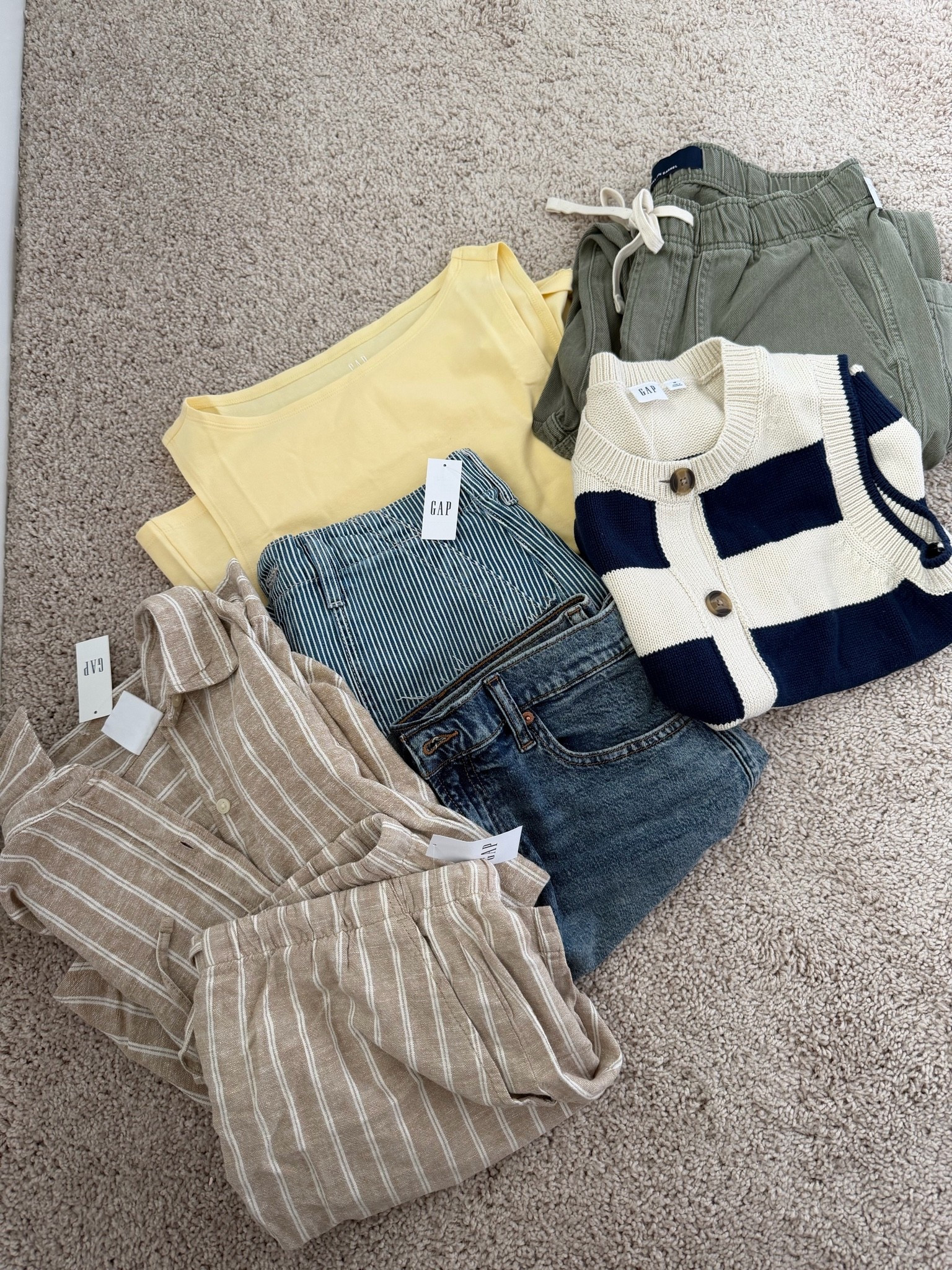 Recent @gapstyle finds

#LTKMothersDay #LTKmomlife #LTKootd