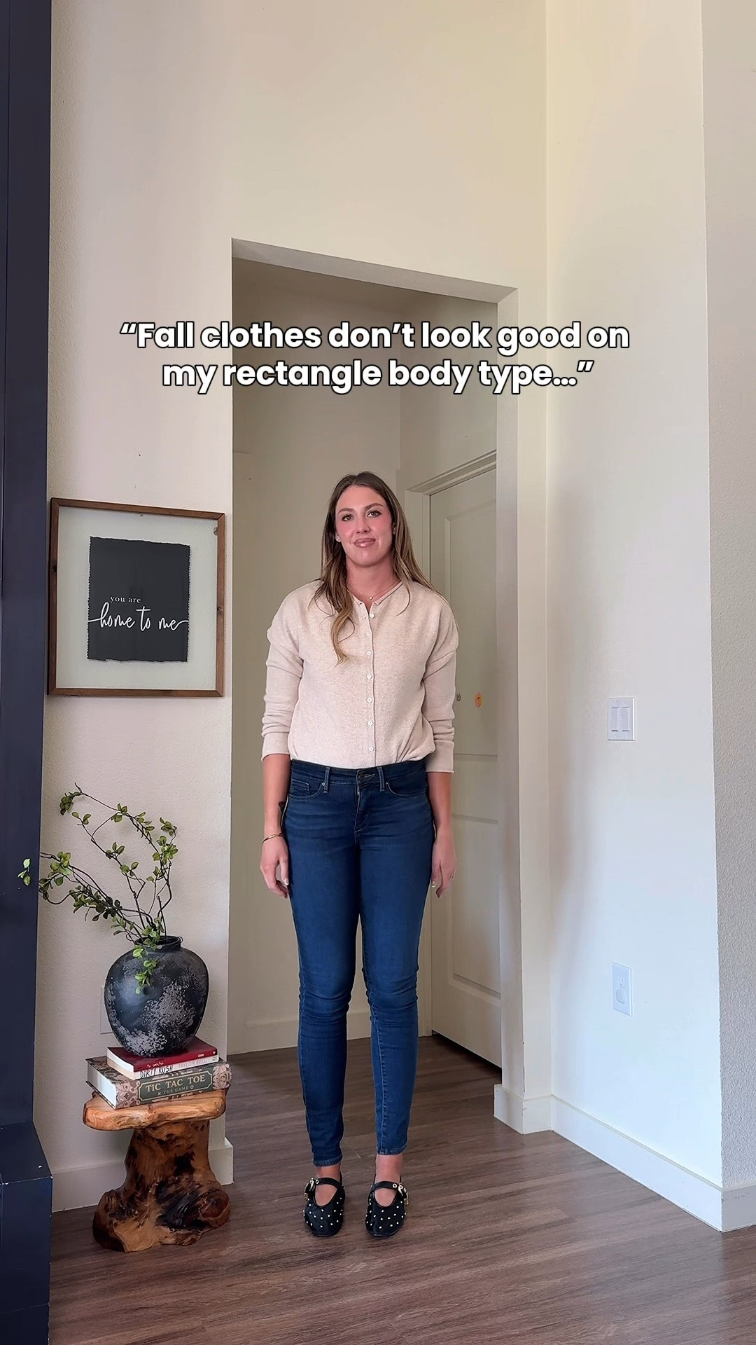 Rectangle body type girlies - try these outfit ideas for fall! I’m 510 small in tops, large in jackets, medium in skirt, 29 in shorts, small in pants!