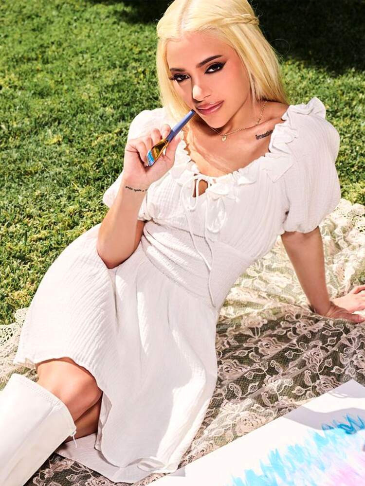 Gabi DeMartino X SHEIN Off Shoulder Lettuce Trim Tie Front Shirred Dress | SHEIN