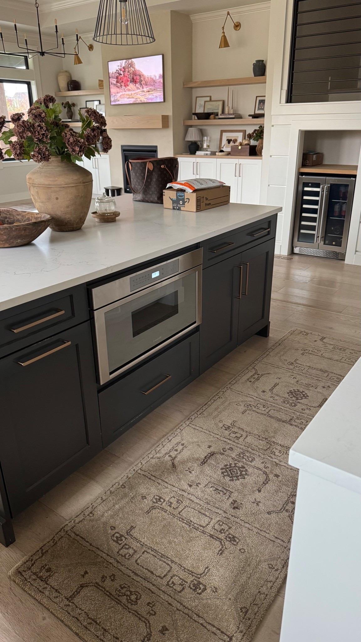 rug runner! such good quality, super thick and doesn’t show any dirt!