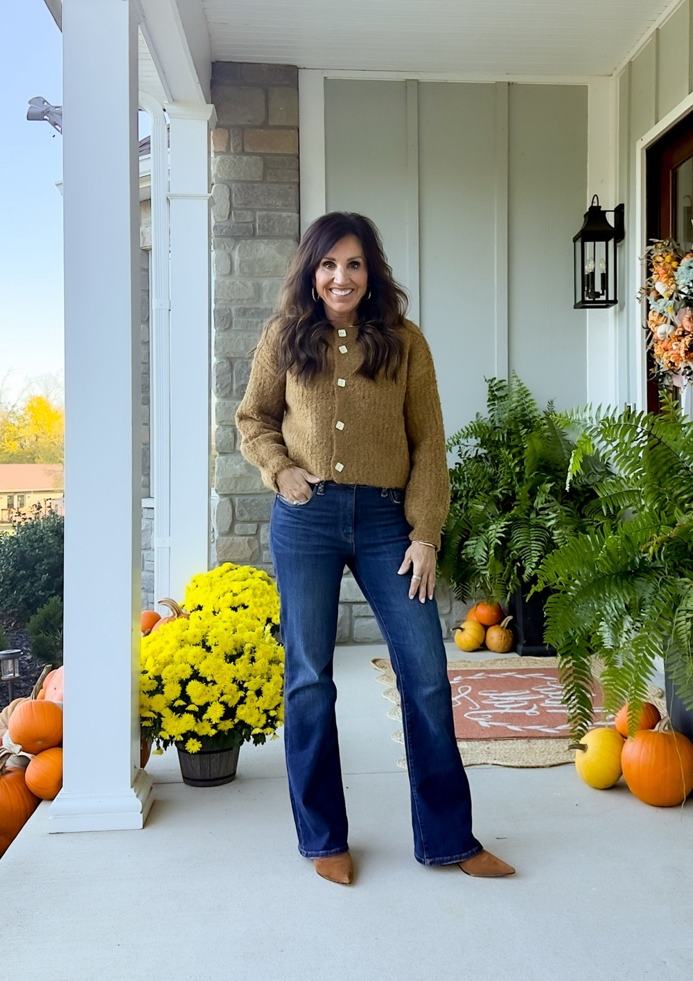 Thanksgiving Day option from Social Threads

Cardigan - small 
Shirt - small
Denim - size 4 

#thanksgivingoutfit #socialthreads

#LTKOver40 #LTKSeasonal #LTKHoliday