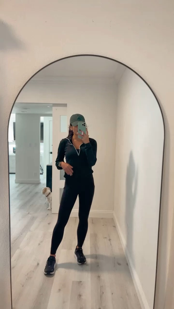 Size XS in the had zip up dri fit, but I could have also done a Small.
Size Medium in yoga sports bra top
Size 2 in align leggings with pocket
Went up half a size in my Hoka running shoes 

Misspoke - hat is from abercrombie, not American Eagle :)

#LTKshoecrush #LTKfit #LTKstyletip