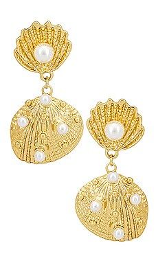 Amber Sceats Multi Shell Earring in Gold from Revolve.com | Revolve Clothing (Global)