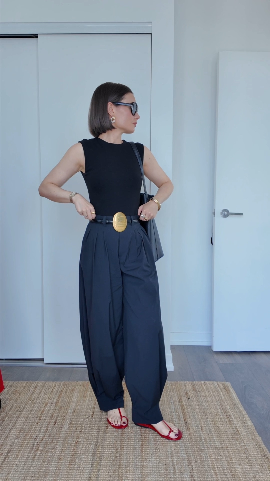 Styling my favourite pants again! Went for all black and a pop of red!

#LTKcanada #LTKworkwear #LTKstyletip
