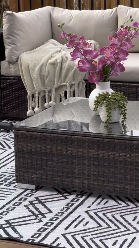 Shop my outdoor Loma White Rug to transform your outdoor oasis with the classic charm. 😃

#LTKhome #LTKstyletip #LTKsalealert