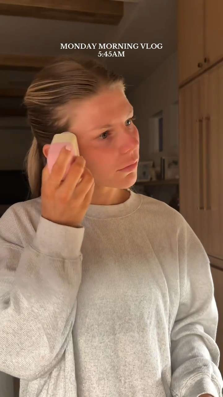 Morning morning vlog 🤭

#LTKmorningroutine #LTKgrwm #LTKdayinmylife