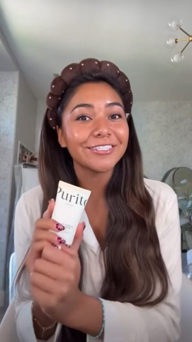 The best moisturizer for sensitive skin! Shop now 🤍

#LTKgrwm #LTKBeauty #LTKmorningroutine