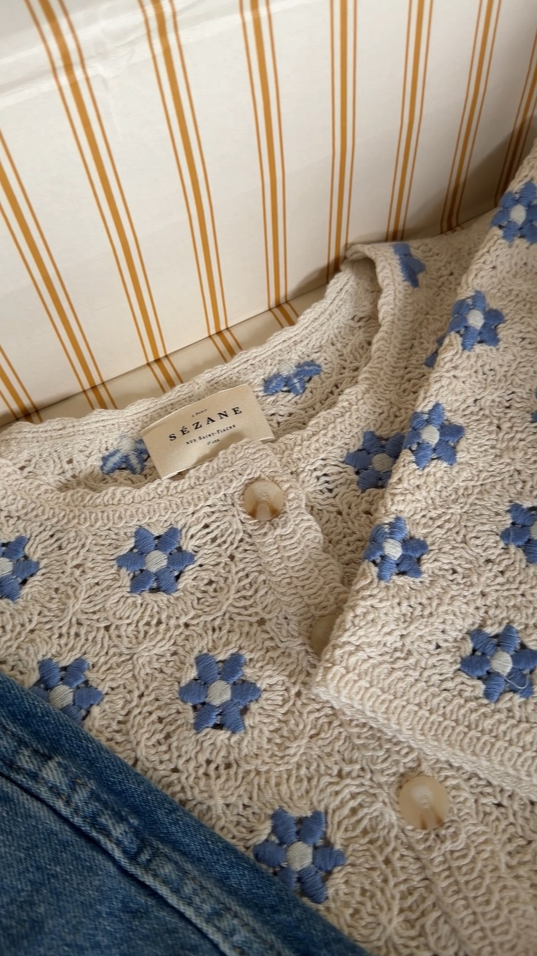 @SEZANE spring collection is even better in real life!!! In LOVE with this floral top.

Spring outfit, spring fashion, spring style, Sezane, floral top, crochet top, embroidered , women’s jeans, jeans, teacher, outfit, mom, outfit, mom, style, farmers market 

#LTKmomlife #LTKootd #LTKSeasonal