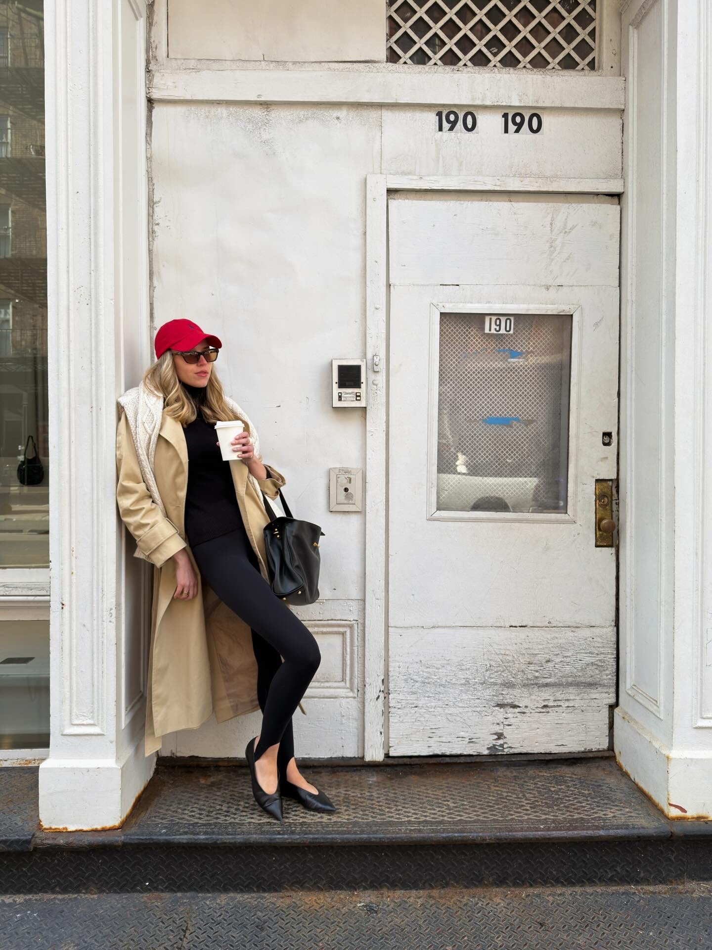 highly recommend adding a trench to your spring rotation 🧥