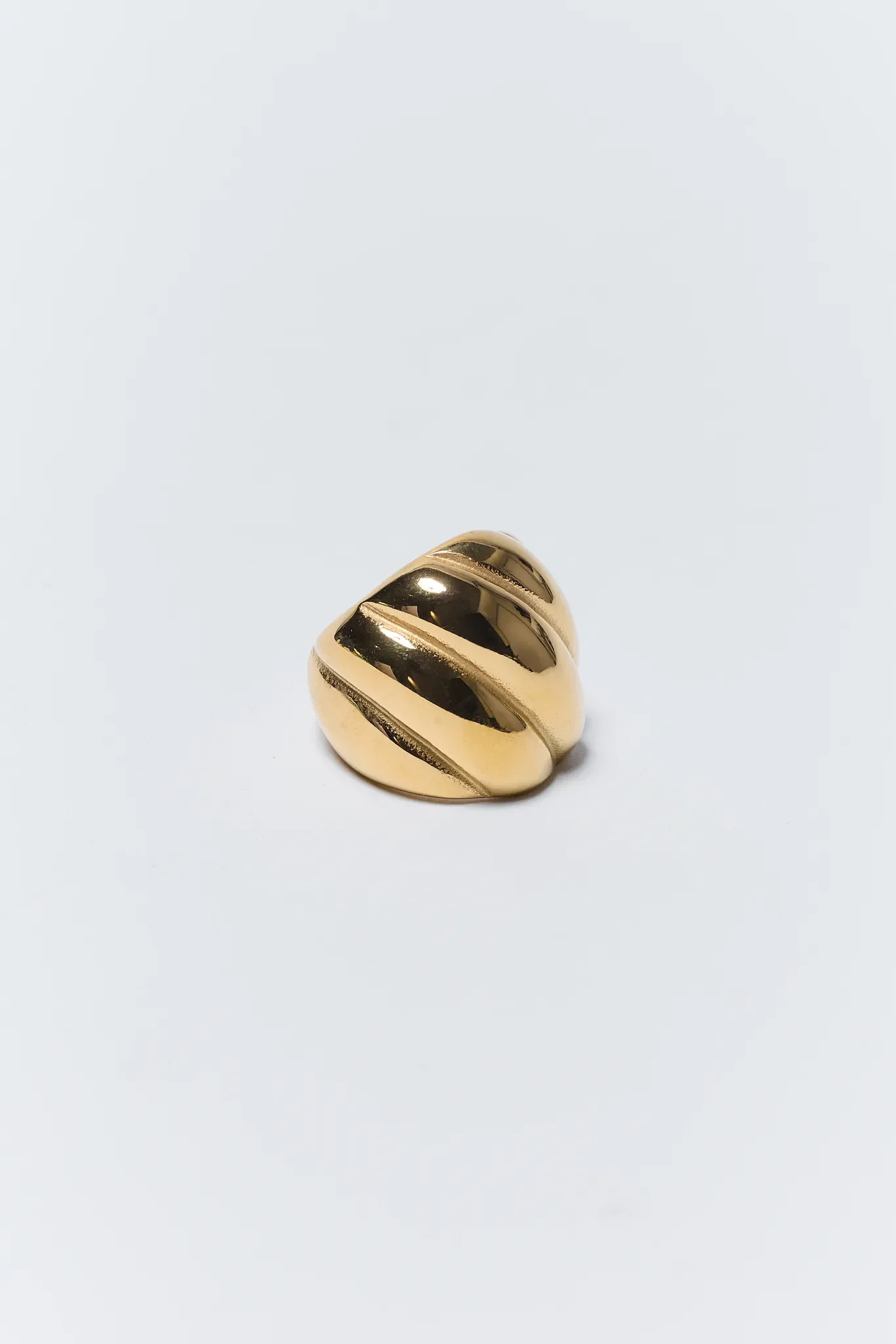 Briar Gold Textured Ring | Avara