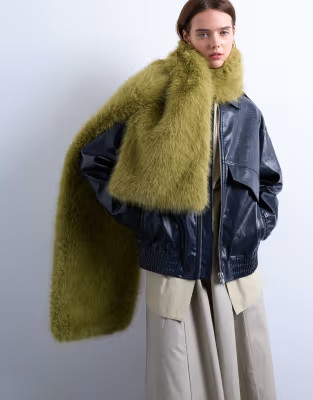 Topshop Sophie faux fur scarf in green | ASOS (Global)