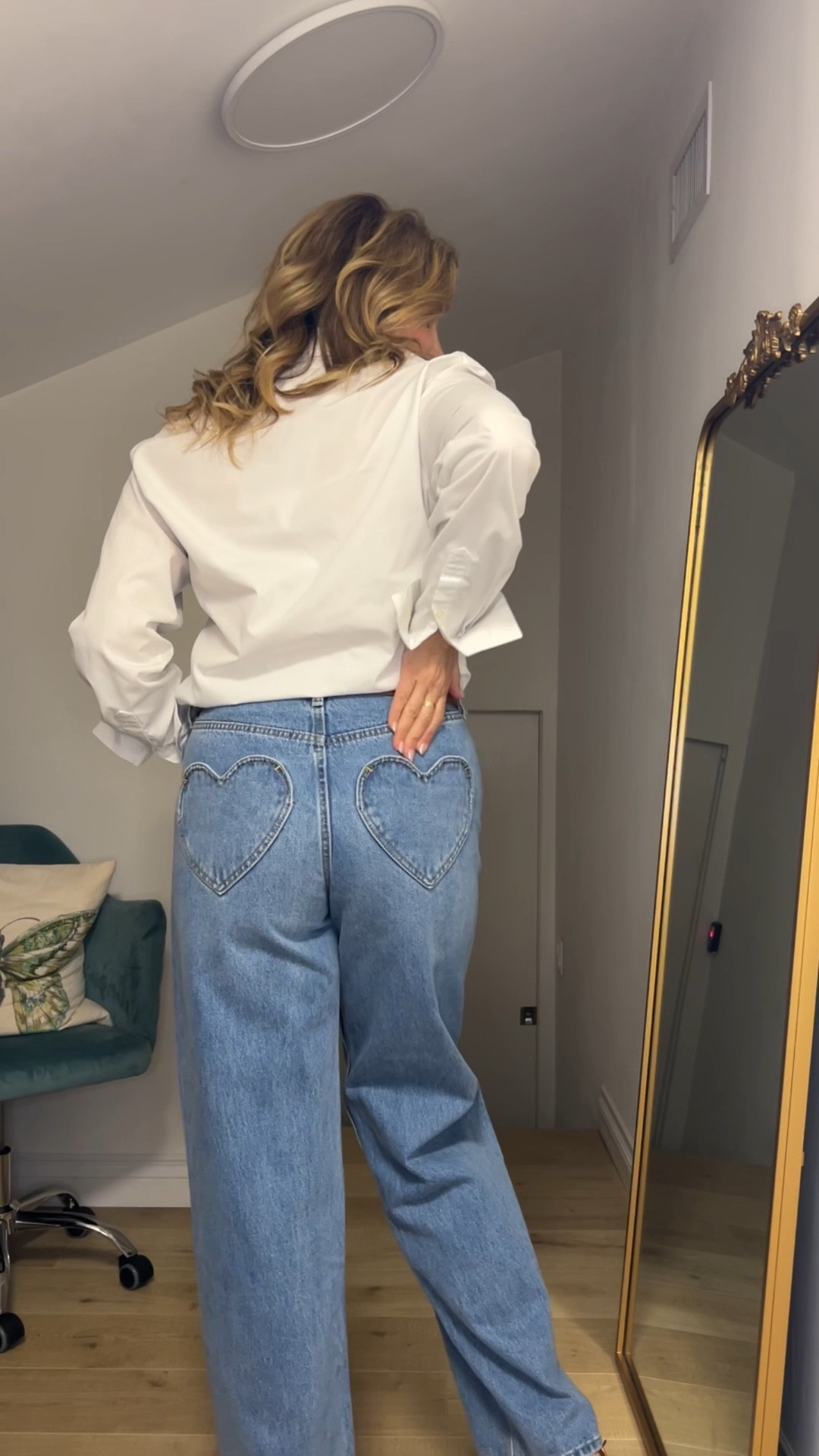 These jeans! 😍 Run TTS 

#LTKFindsUnder50 #LTKootd #LTKOver40