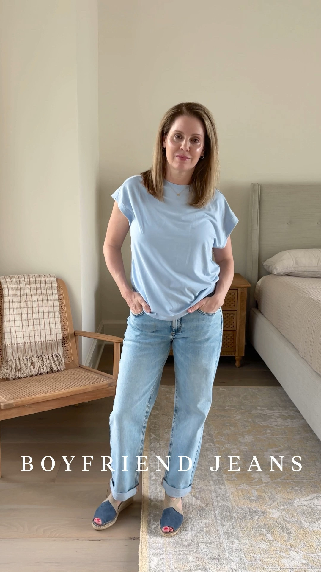 Boyfriend jeans from Anthropologie.  They are so comfortable!  

They run large so size down.  I am 5'4" 115 lbs and wearing a size 25.  I sized down 2 sizes.  The 26 was a bit too baggy on me.  

Fall looks 
Boyfriend jeans
Light jeans
Comfortable jeans
Baggy jeans
Denim

#jeans
#LTKjeans


#LTKVideo #LTKOver40 #LTKStyleTip