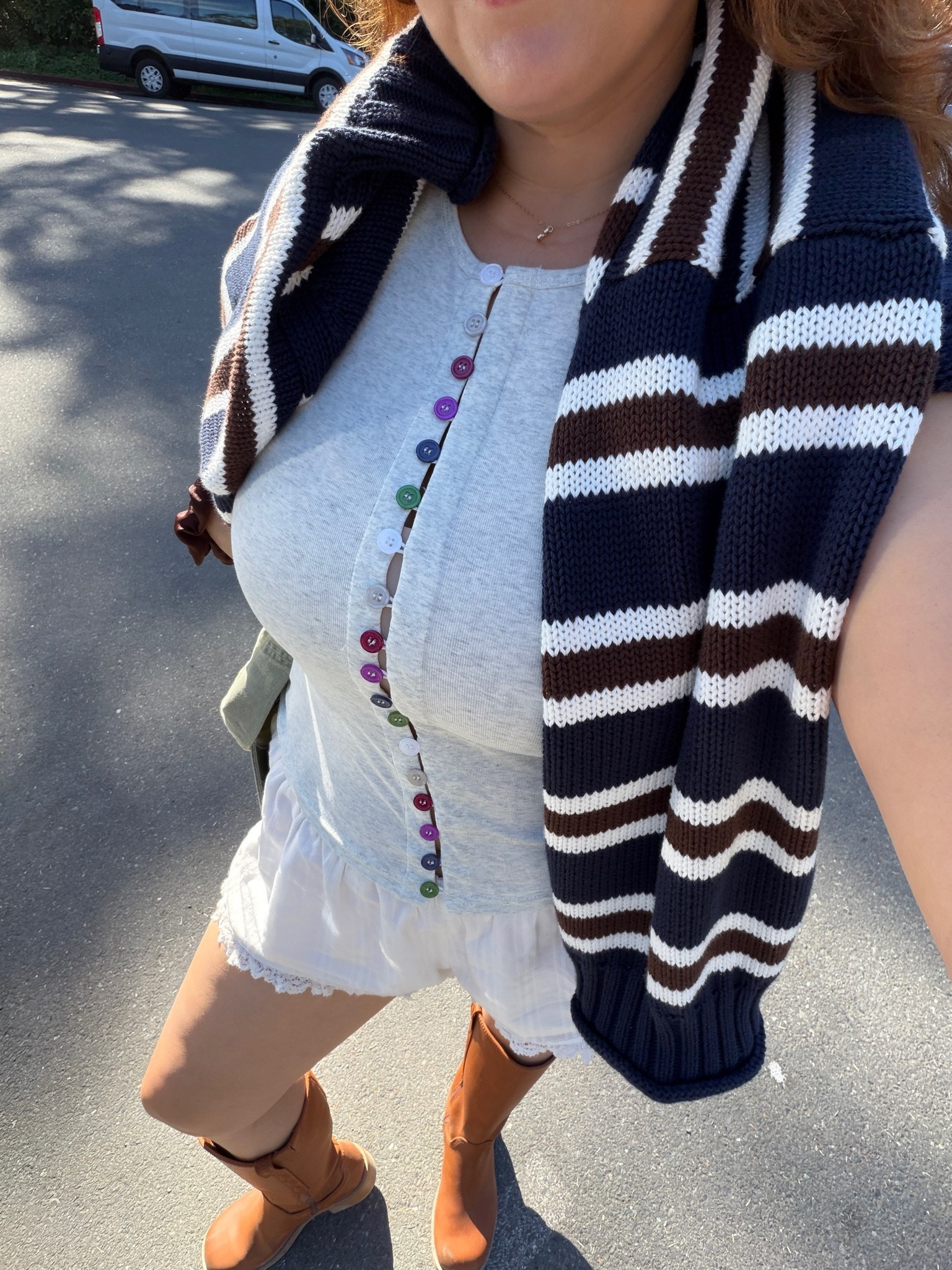 J crew sweater striped 
Edikted t shirt with rainbow button details

#LTKMidsize #LTKSeasonal #LTKActive