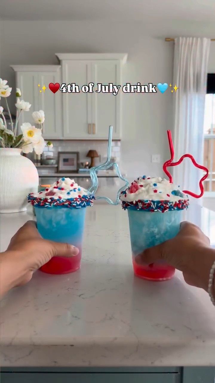 Fun drink to make for 4th of July. ♥️🩵🇺🇸✨

What you need:
Fruit punch
Blue and white Gatorade 
Whipped cream
Frosting
Sprinkles

Comment “STAR” and I’ll send you a 🔗✨

#redwhiteandblue #drinkrecipe