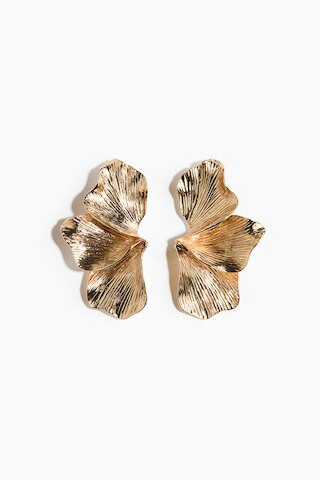 H & M - Petal-Shaped Earrings - Gold-Colored | H&M (US + CA)
