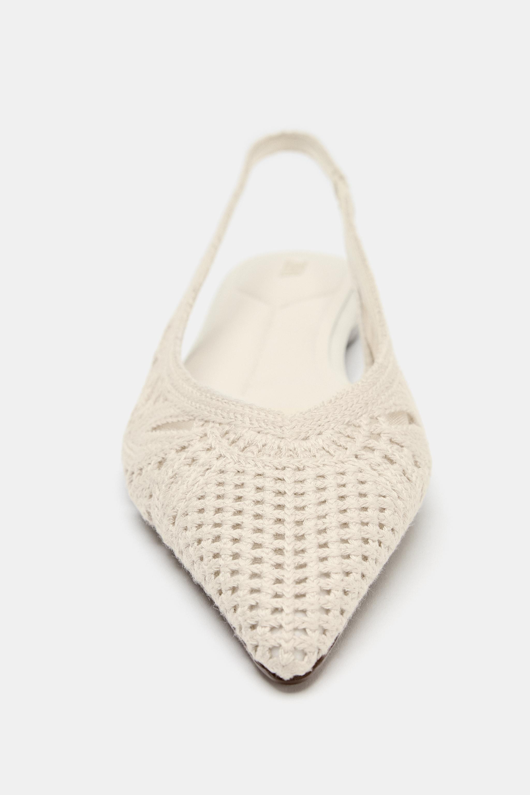 Low-heeled slingback flats. Perforated fabric body. V-neckline. Back elastic strap. Pointed toe.S... | Zara US