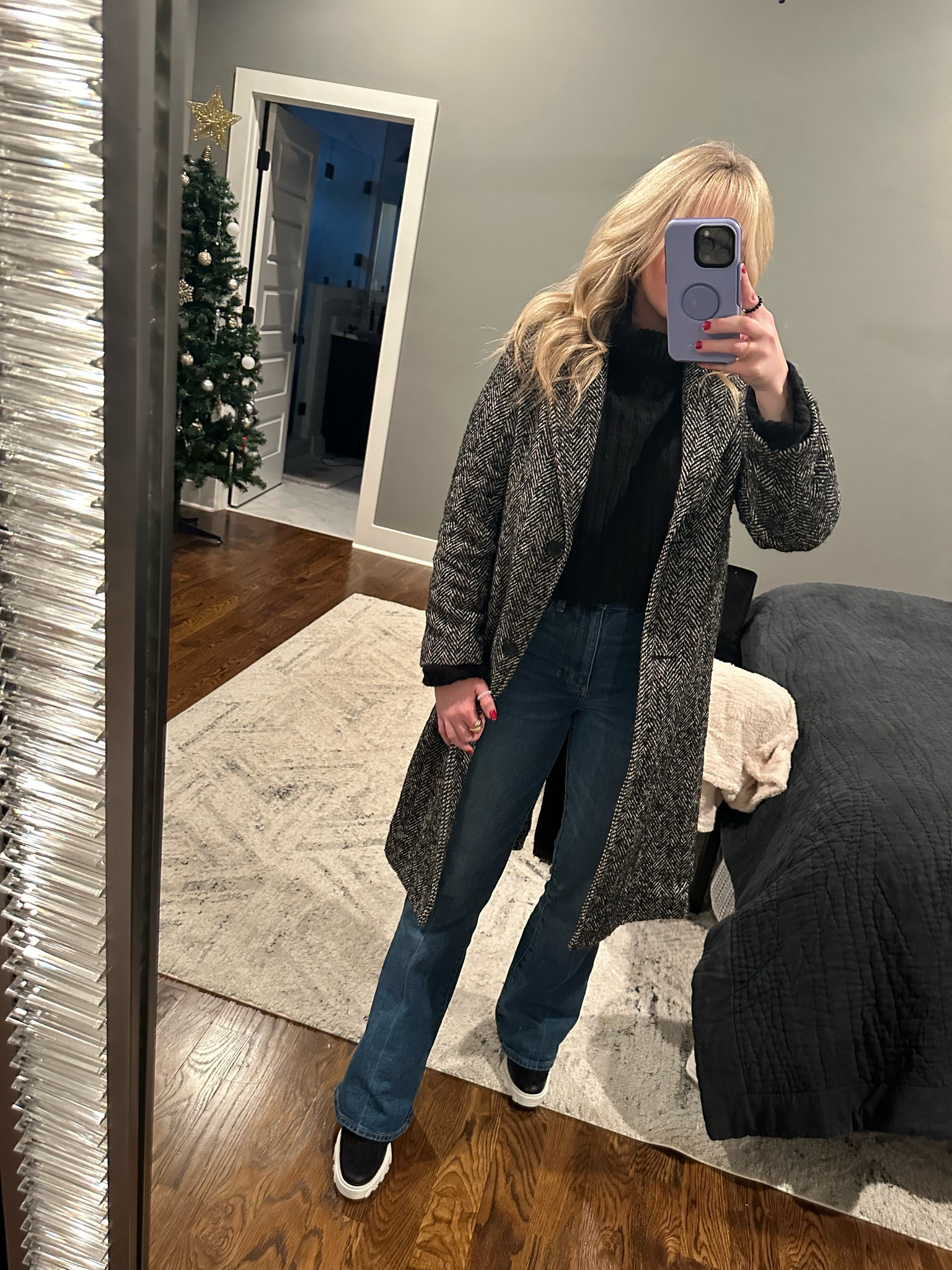 a snowy Nashville makes for the perfect excuse to wear this jacket (on sale right now!!!) and my favorite snow boots on repeat until we get some sunshine ❄️🥶

#LTKSeasonal #LTKsalealert #LTKshoecrush