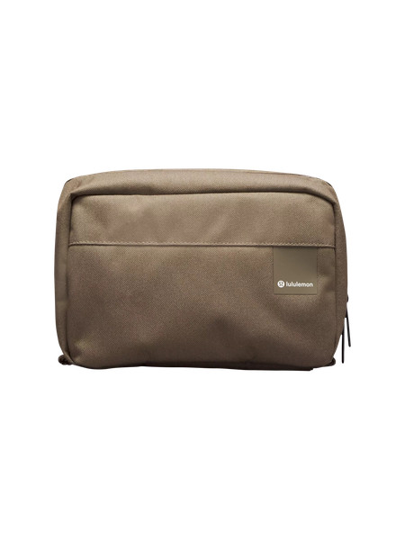 Command the Day Dopp Kit 5L | Lululemon (US)