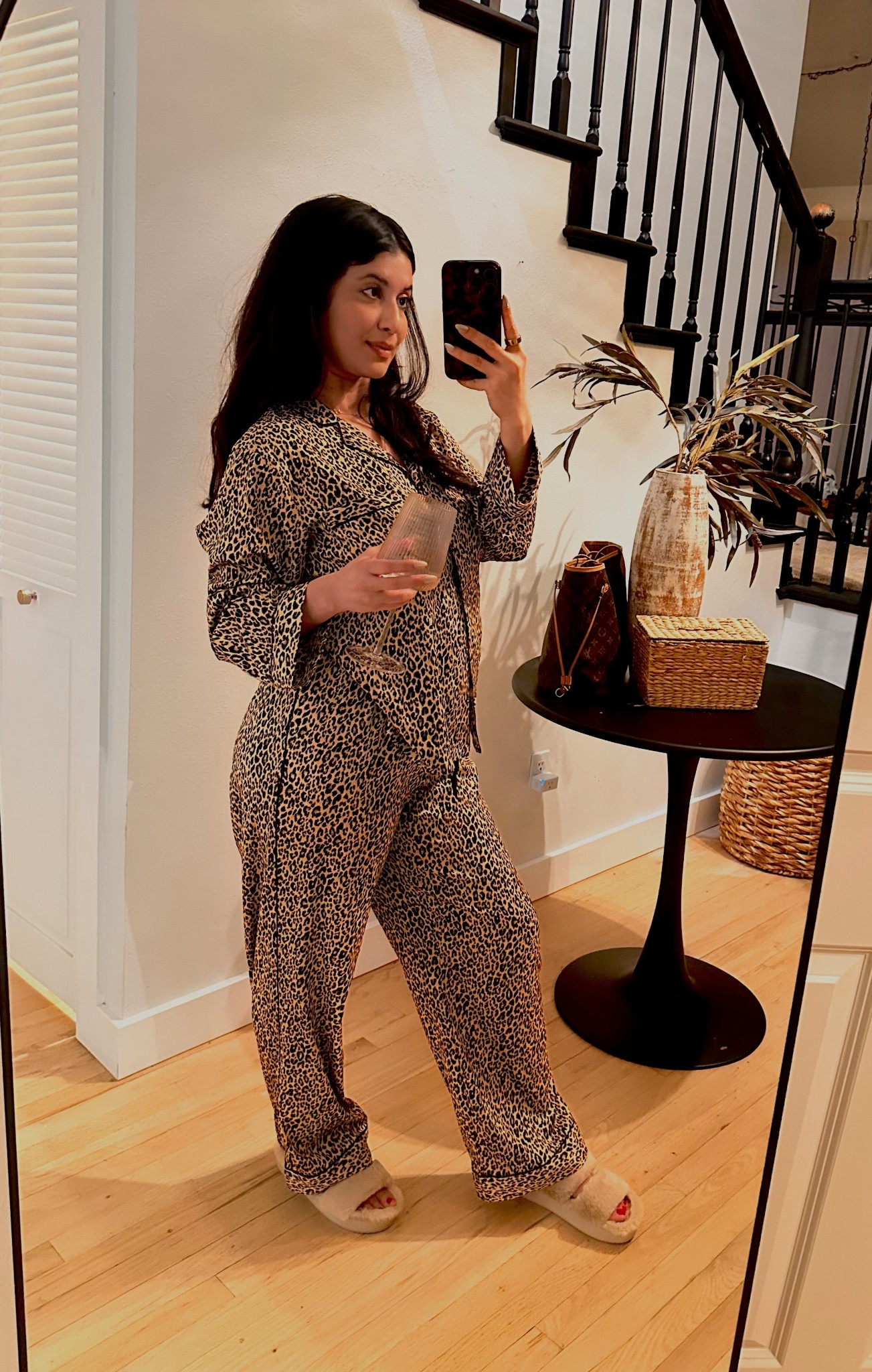 All my leopard girliessss! This set is so comfortable 🐆🖤




#LTKfindsunder100 #LTKstyletip