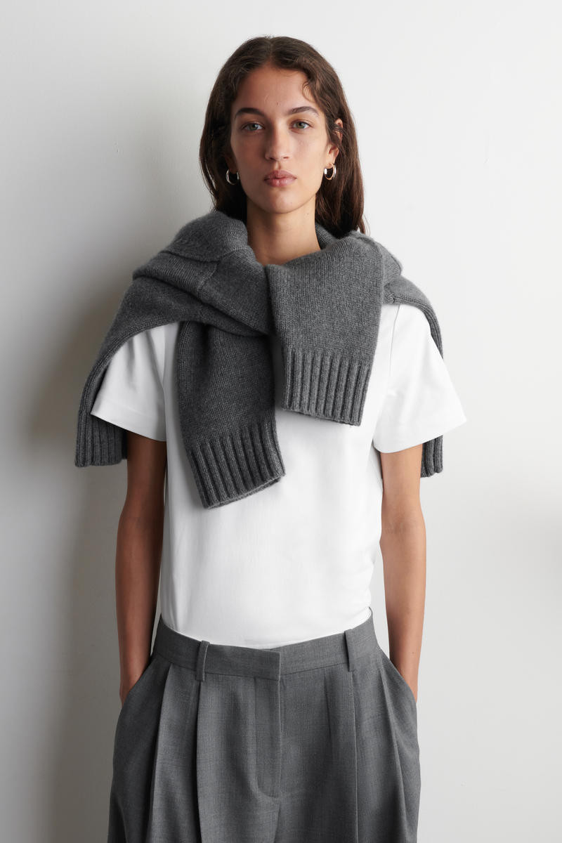 Schlichtes T-Shirt | COS (EU)