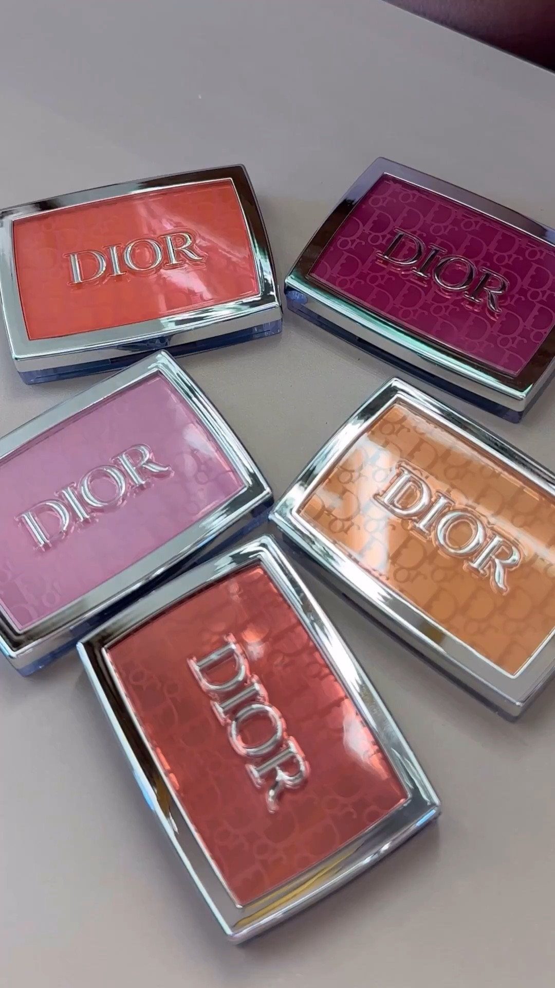 New rosy glow da Dior 💕

#LTKbeauty #LTKbrasil