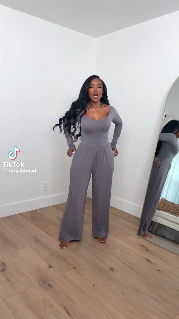 ✨ Soft & Sculpted Everyday Set — effortless, comfortable, and flattering from every angle.  
This ribbed long-sleeve top and relaxed wide-leg pants combo is one of those wear-on-repeat looks that works at home or out running errands. Easy stretch, lightweight feel, and a silhouette that moves with you.

Perfect for lounging, casual days, travel, or dressing up with heels and a coat.

📏 Sizing:  
Top: Size Small  
Pants: Size Small  
Height: 5'4" | Bust: 34D | Waist: 27" | Hips: 40"

Styled multiple ways so the cost per wear drops — a true long-term shopping staple you’ll keep reaching for.

Save this post to revisit later and shop instantly on the @shop.LTK app.

Follow me on Instagram and YouTube @kirasfashionfinds