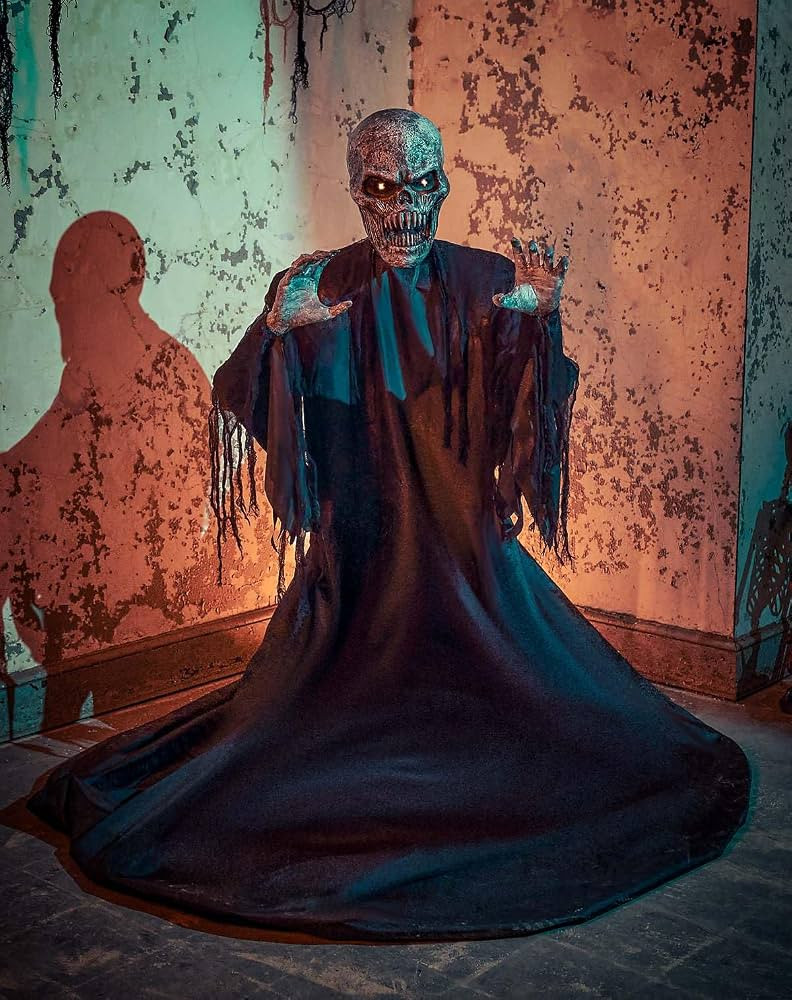 Spirit Halloween 8 Ft 9 In Mr. Dark Animatronic, Multicolor | Amazon (US)