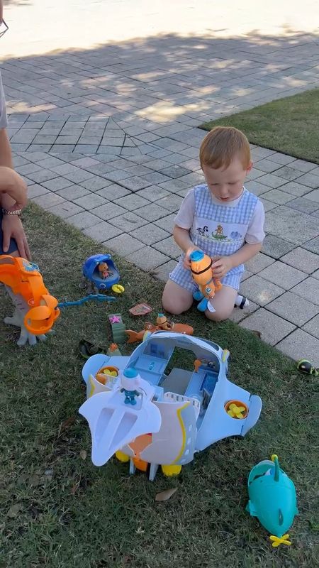 Octonauts Above & Beyond, Octopod Playset, Deep Sea Captain Barnacles, plush toys and Transforming Playset 

#LTKkids #LTKfamily