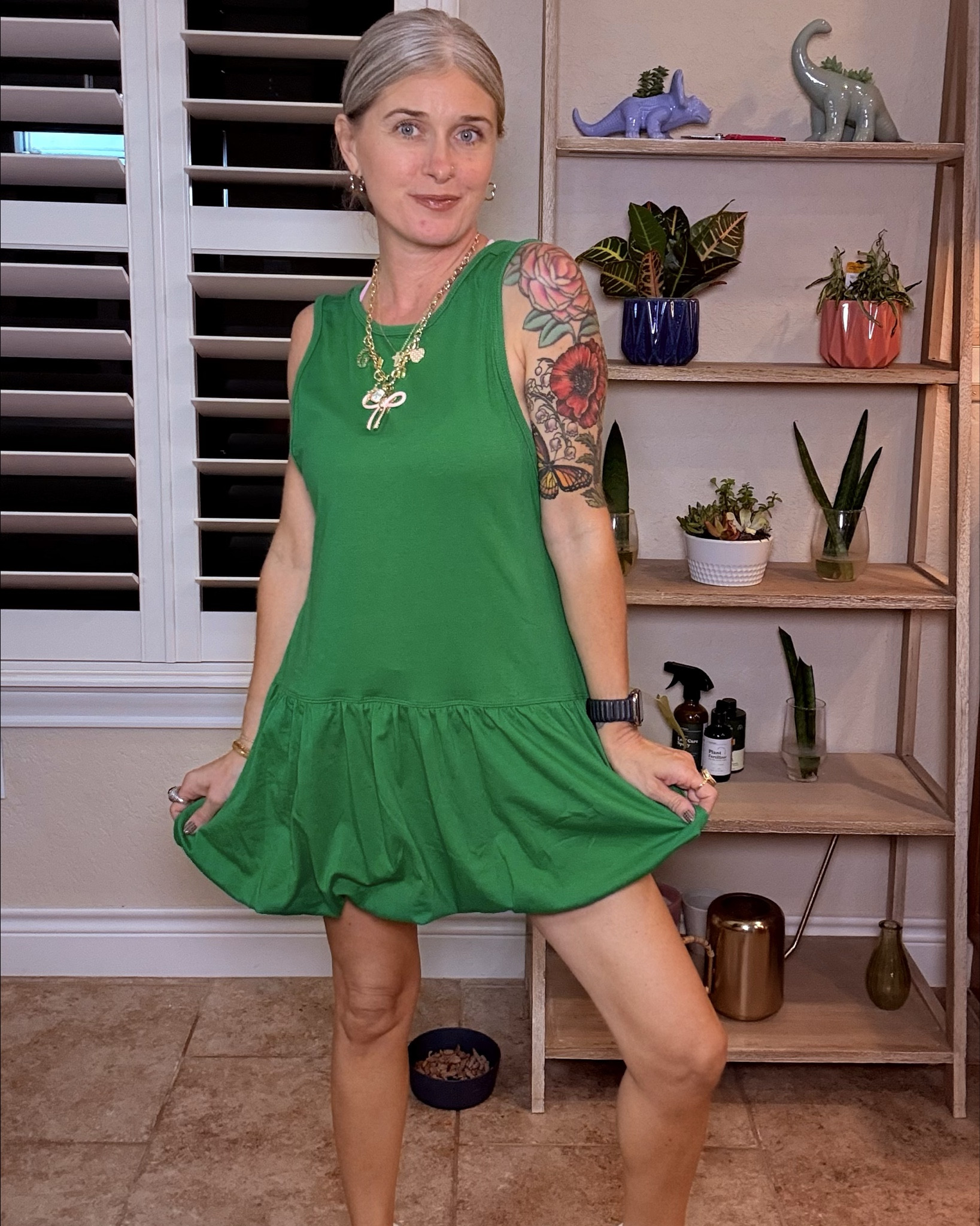 The perfect tennis/golf dress with shorts (pockets) . I’m loving this bubble hem & open back paired with a wonderful sports bra. The dress & bra come in so many colors! 