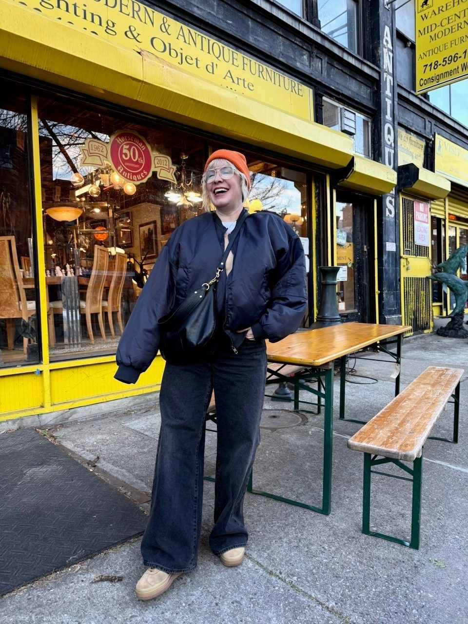 What I wore in Brooklyn the other week...my favorite jeans ever and a new oversized bomber jacket I'm in love with💛
