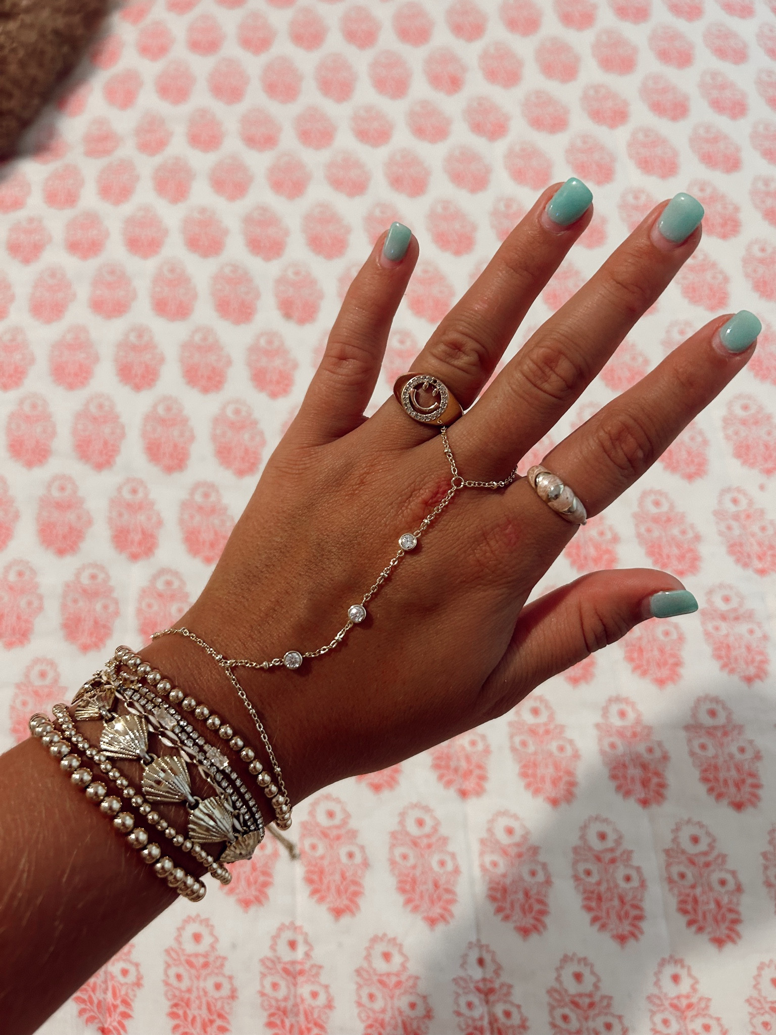 My favorite gold everyday stack👑

#LTKSaleAlert #LTKBacktoSchool #LTKStyleTip