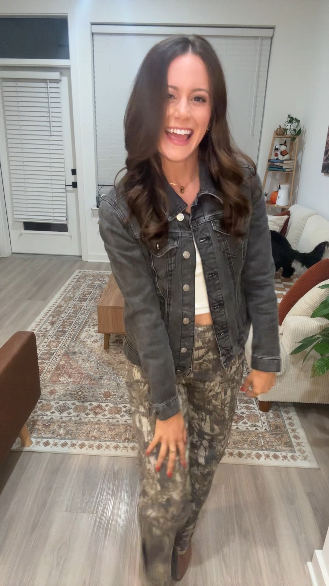 Fall Country Concert Outfit 🤠🪕
I wore this to the Tyler Childers concert and got so many compliments on the pants! Spoiler alert—they from WALMART 🤯

#LTKFindsUnder50 #LTKSeasonal #LTKStyleTip
