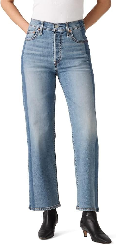 Levi's Women's Ribcage Straight Ankle Jeans | Amazon (US)