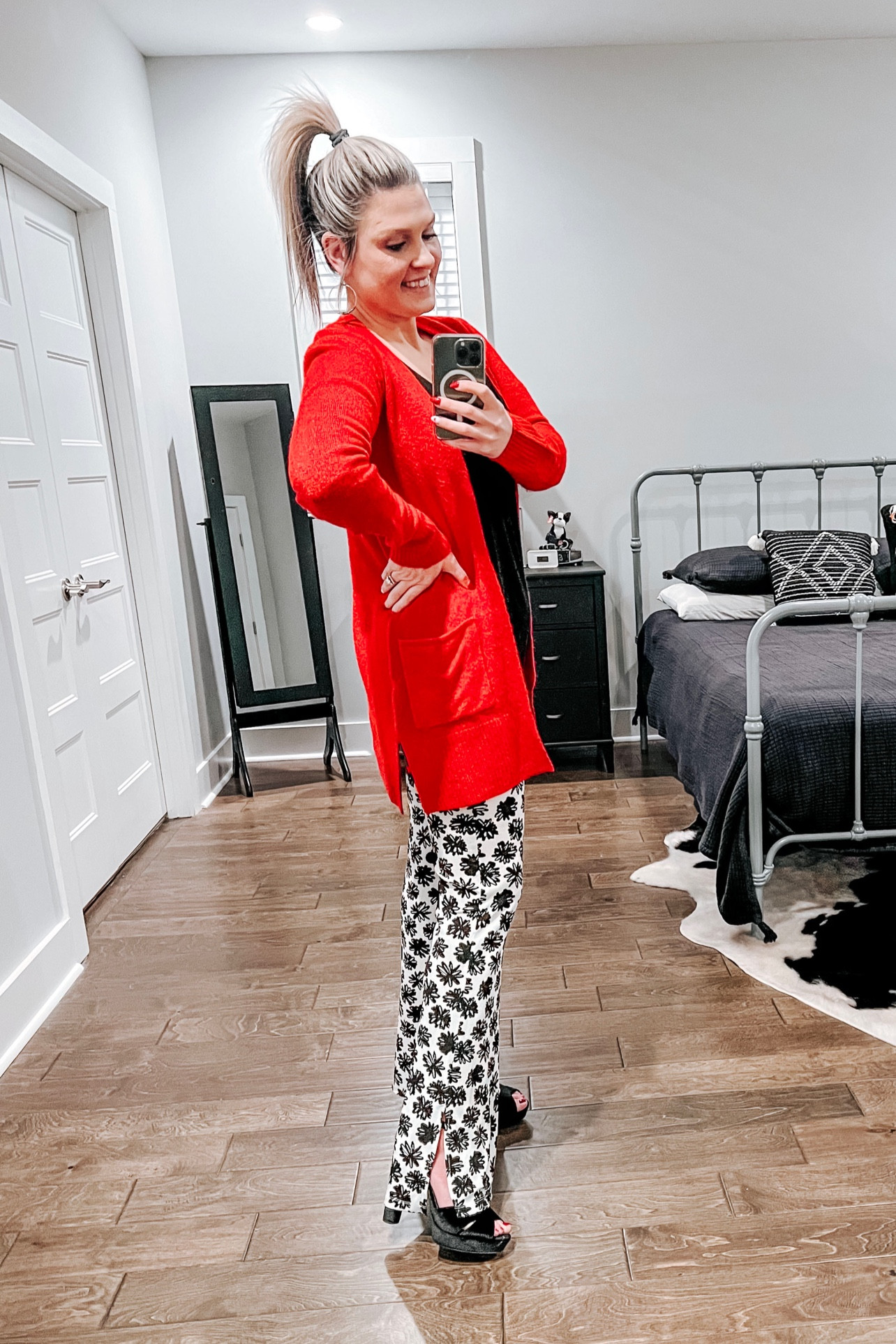 happy tuesday y’all!! 🖤

how cute is this outfit?!? such an adorable && comfy fit for work. these items are from last year but I have linked very similar and perfect picks. 🖤

#LTKstyletip #LTKshoecrush #LTKworkwear