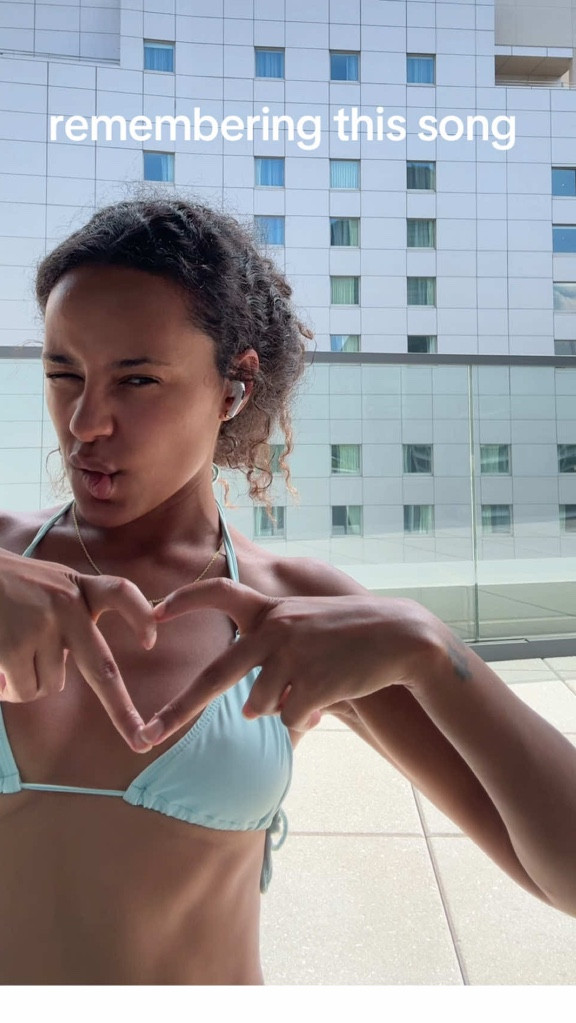 enjoying my enlightenmint Yerba Mate in this turquoise bikini!

#LTKSeasonal #LTKStyleTip #LTKSwim