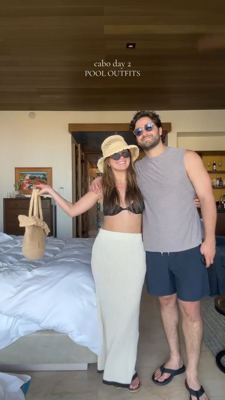 Cabo day 2🐚

Bathing suit is old & sold out! 
Skirt size small
Sandals tts

 

#LTKStyleTip