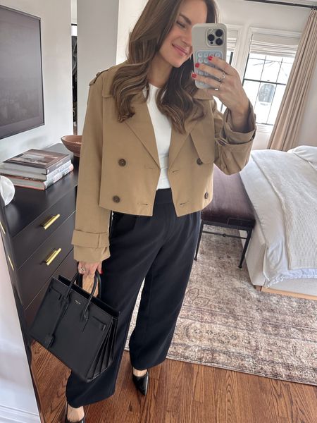 Spring workwear outfit! I love this cropped trench coat f it's perfect for spring. I'm wearing a size S in the jacket, S in the bodysuit & a size 25 in the pants. Heels fit TTS!