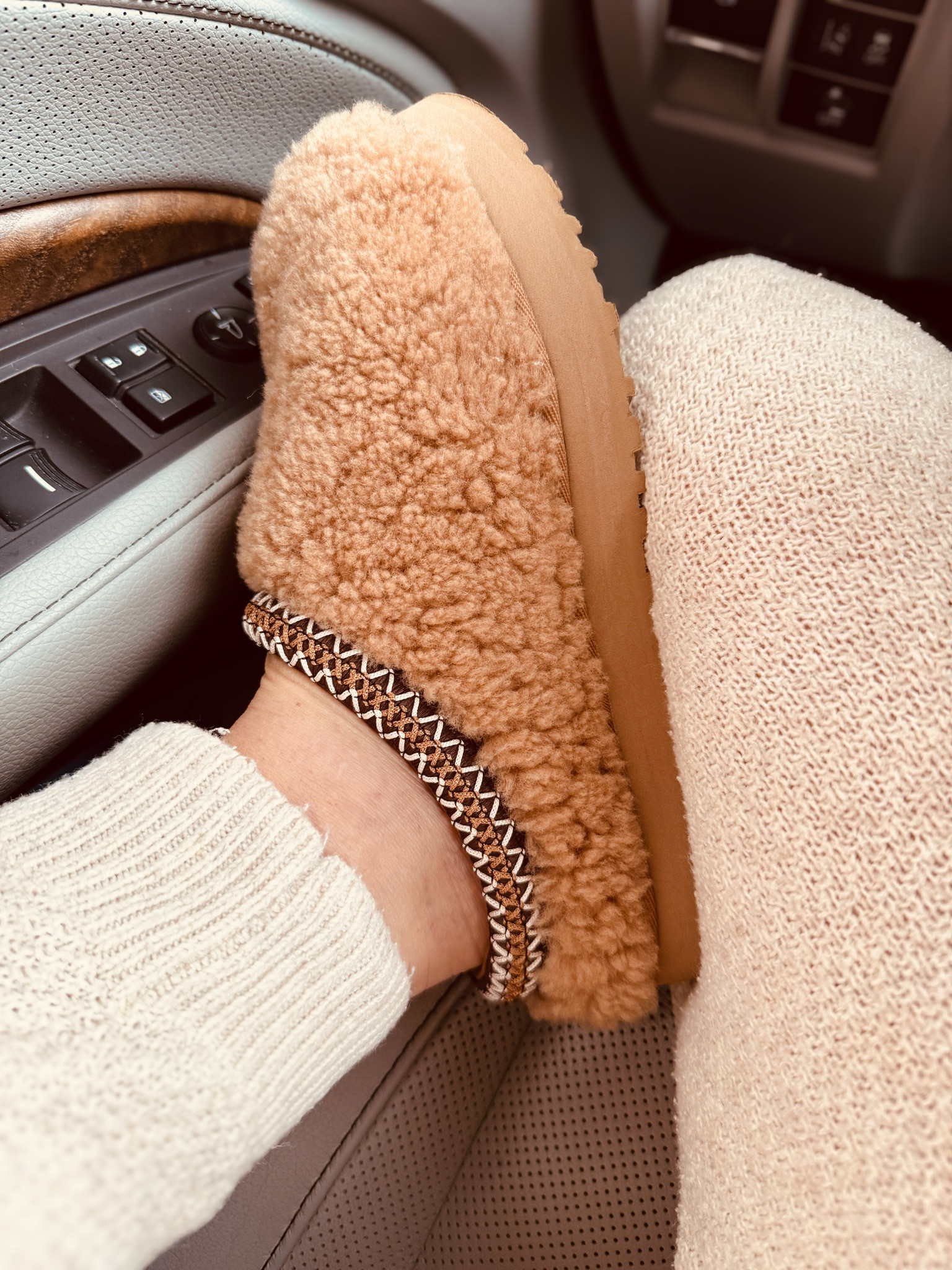 The coziest slipper for indoor/outdoor wear!

Ugg
Tazman
Tazz
Maxi Curly

#LTKStyleTip #LTKSeasonal #LTKShoeCrush