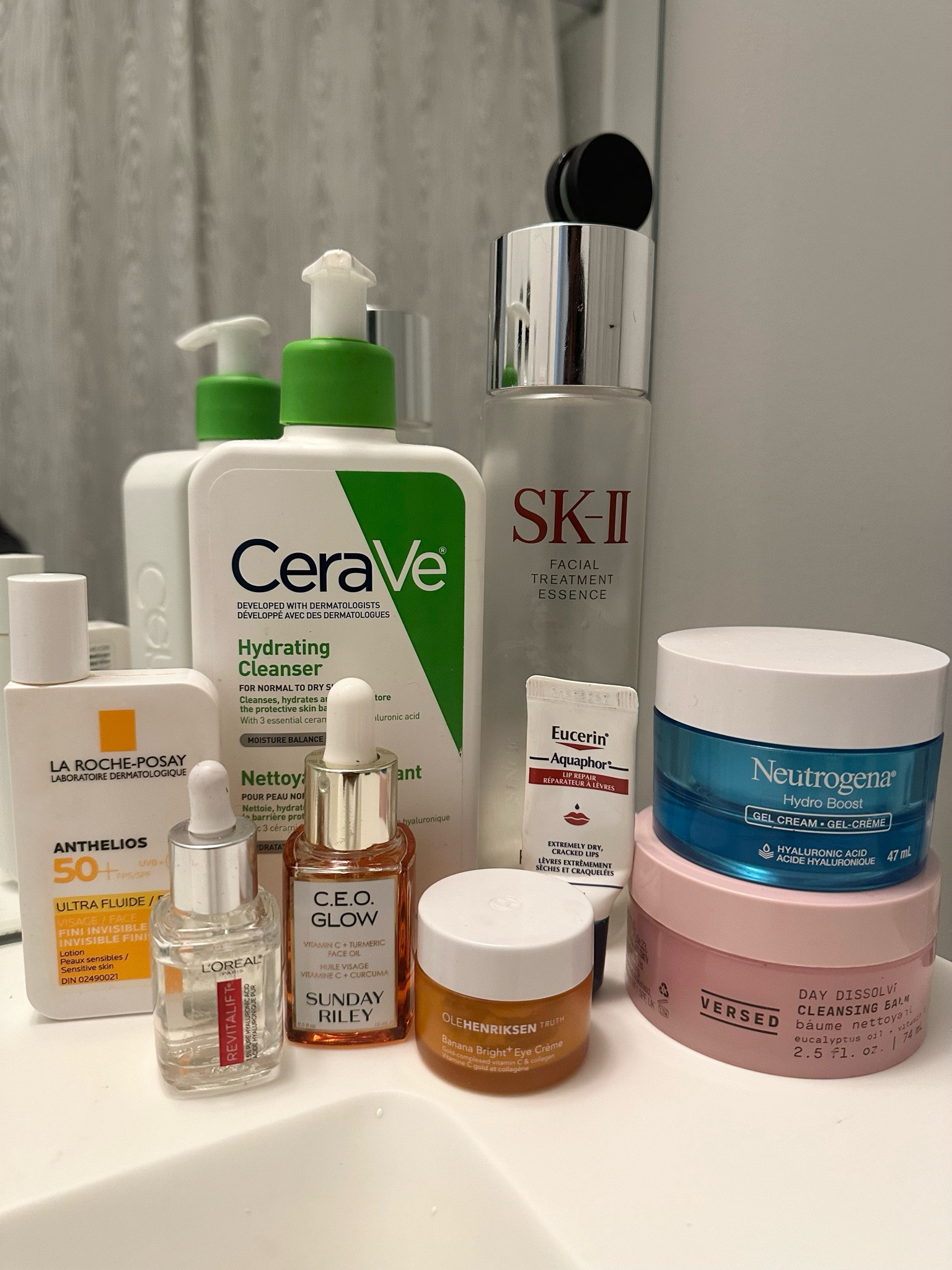 My current winter AM skincare routine for my dry skin, to get glowy and hydrating results all linked

#LTKhome #LTKbeauty #LTKSeasonal