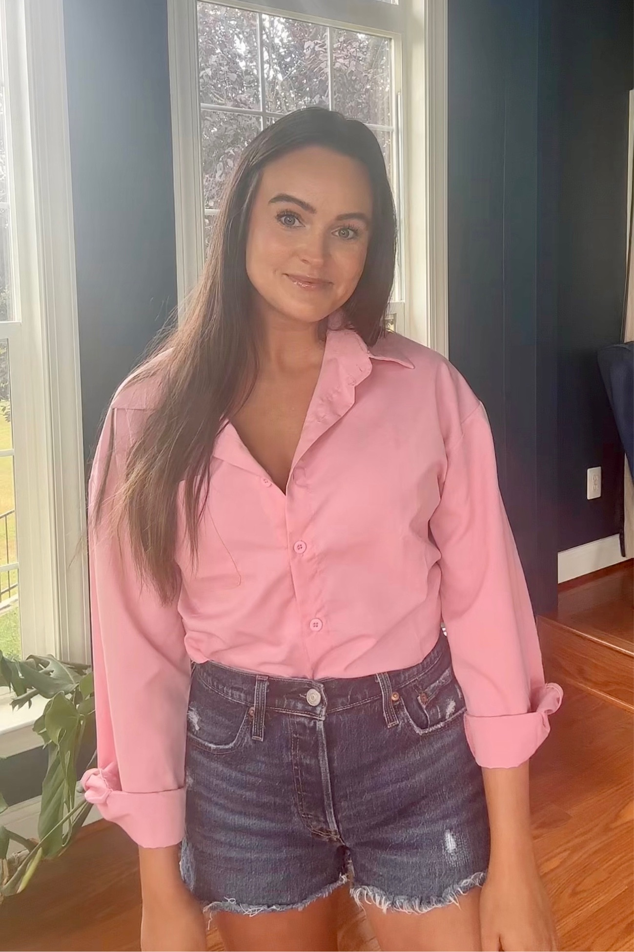  a causal Friday fit 🩷 #buttondown #cutoffs #levis 

#LTKstyletip #LTKunder50 #LTKSeasonal