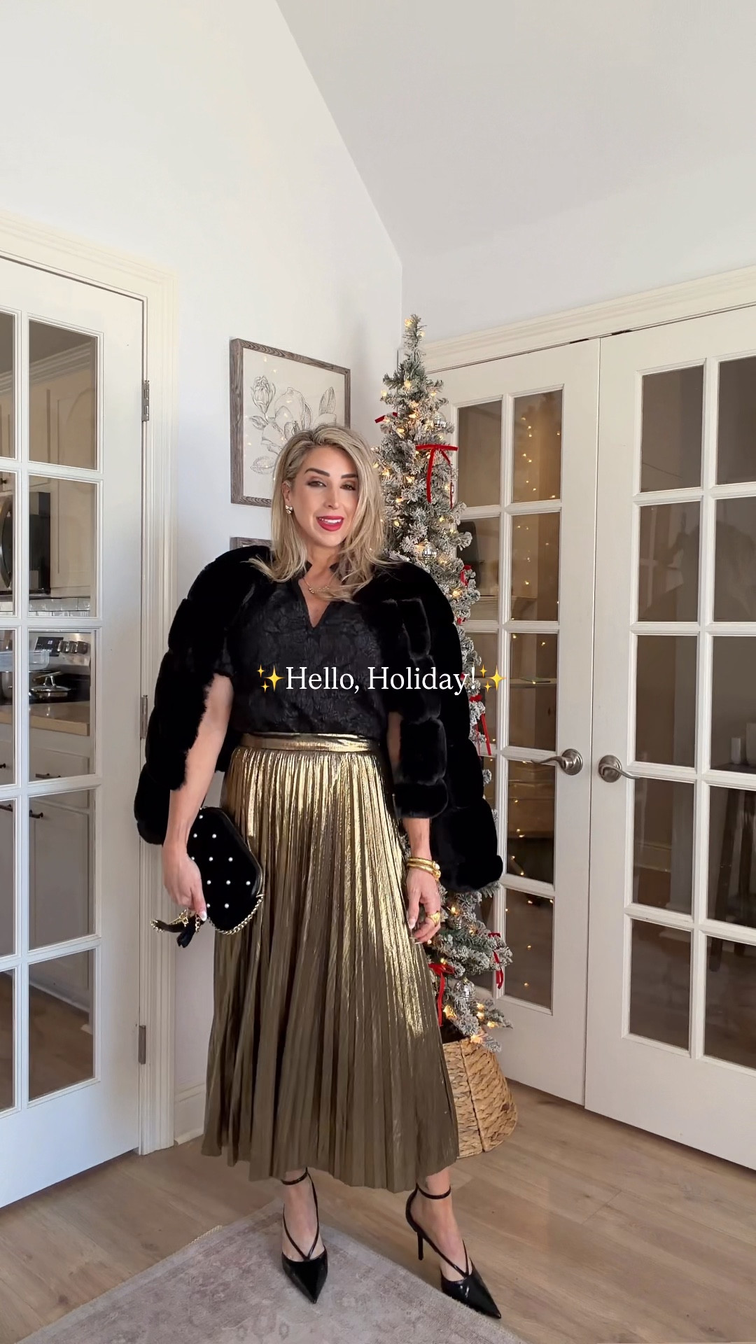 My hot take? It’s not outfit repeating if the holidays have different guest lists.☺️🎄🥂

Holiday party outfit, Christmas parties, gold midi skirt, nye, New Year’s Eve outfit

#LTKParties #LTKgrwm #LTKHoliday