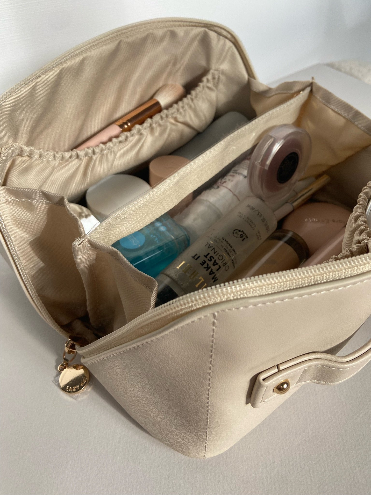 The best makeup travel bag that’s affordable and ships quickly! Another Amazon travel organization find 💕

#LTKtravel #LTKbeauty #LTKFind