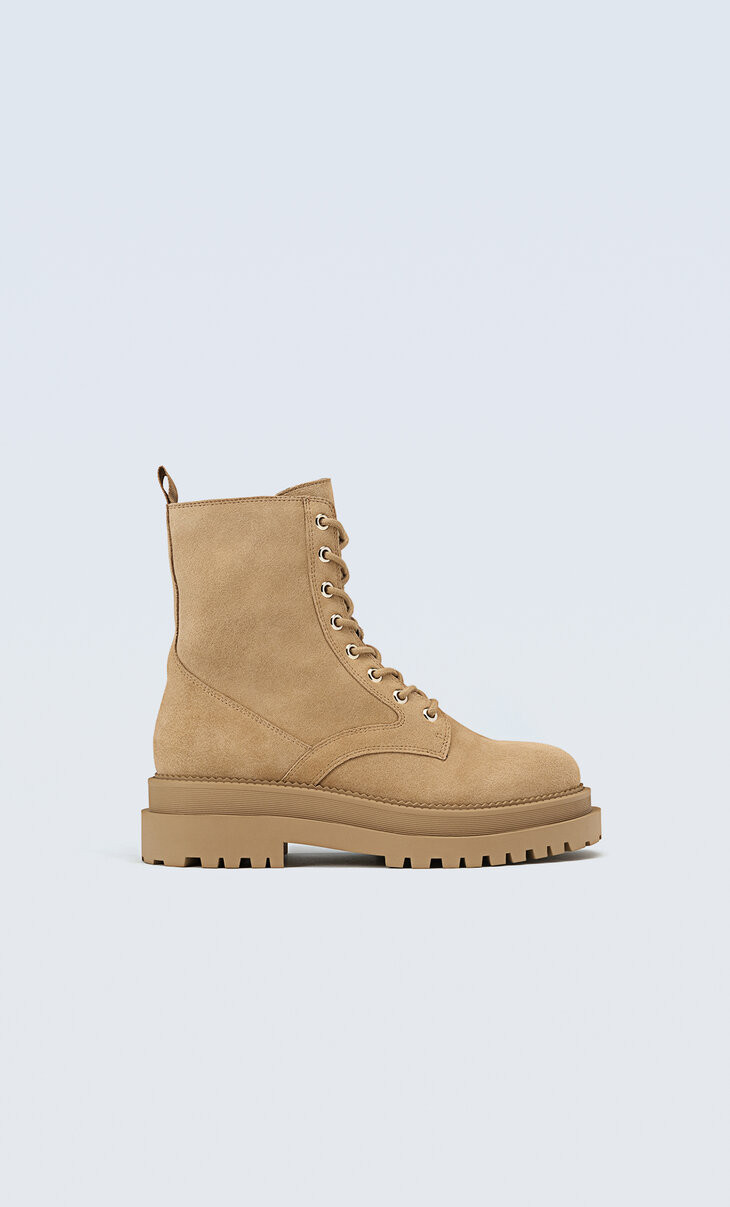 Flache Schnürstiefeletten aus Leder - Leder für Damen | Stradivarius Deutschland | Stradivarius DE