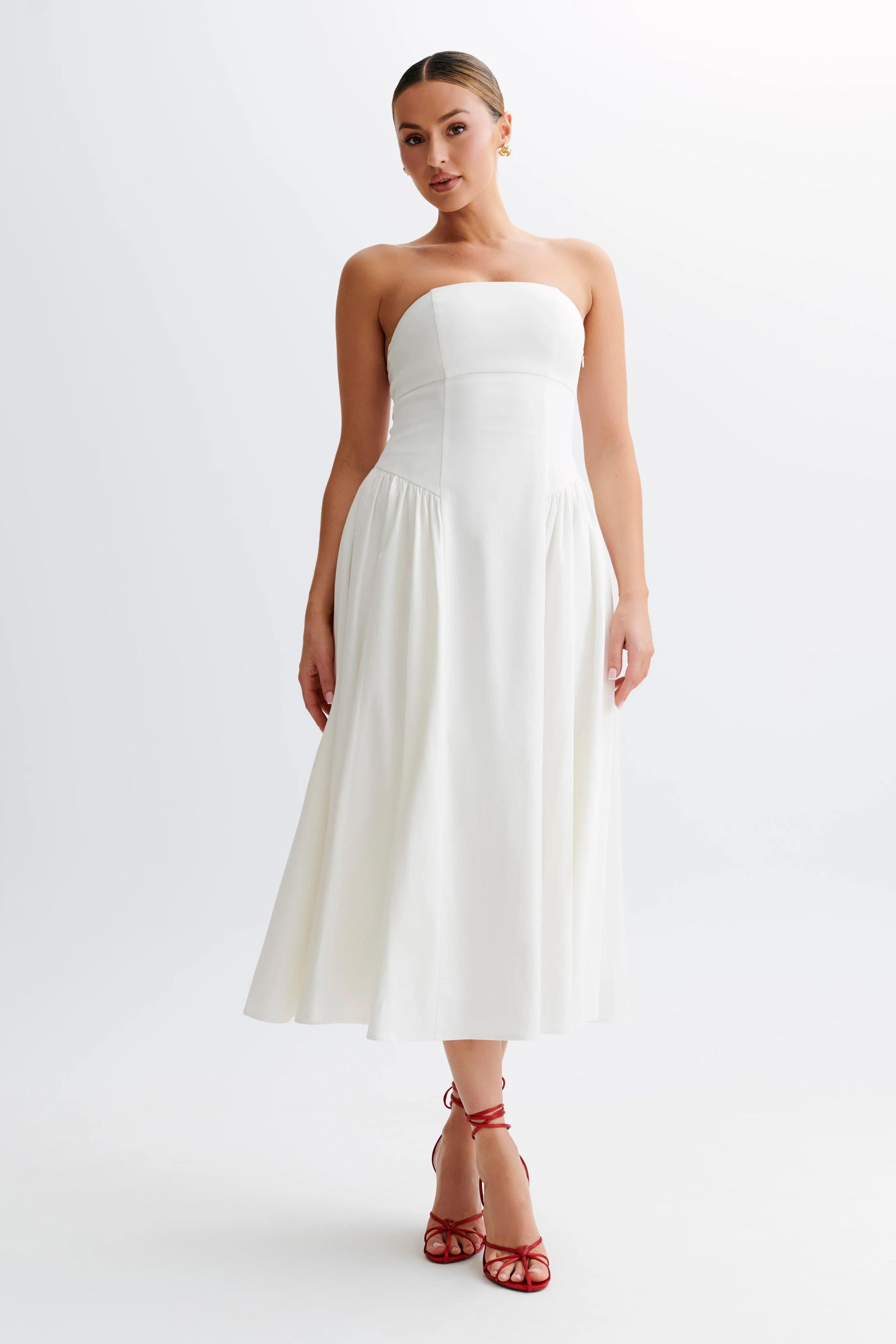 Carmele Cotton Gathered Midi Dress - White | MESHKI US