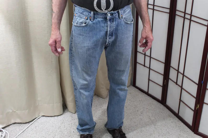 Vintage Levi Jeans 501 Size 32.5" Waist, 33" Inseam Med Blue Worn In Regular Fit | Etsy (Global)