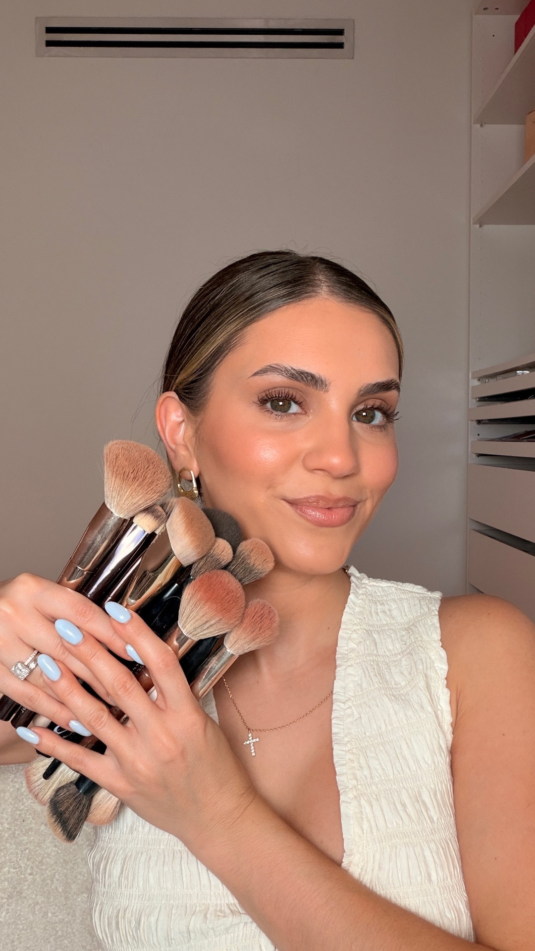he girl math is making sense 🤔  save this video and shop during the Sephora sale! 

Can you believe the sale is already here?! 

Rouge: 20% off from April 10-20
VIB: 15% off from April 14-20
Insider: 10% off from April 14-20
All: 30% off Sephora Collection products from April 10-20

#sephorasale #makeupforbeginners #howtodomakeup #makeupbrushes #highendmakeup