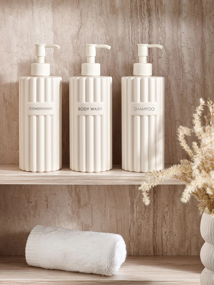 Kaufe Sie  Gerippte, wiederverwendbare Spenderflaschen bei Next Deutschland | Next EU